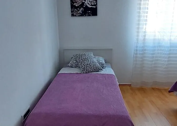 Alenka Apartmán Tkon