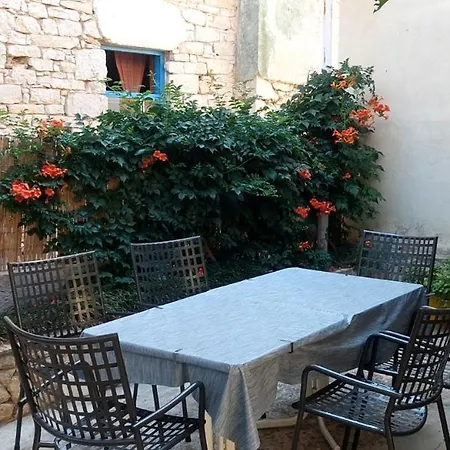 Alenka Appartamento *